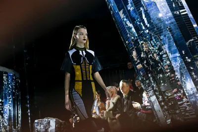 Look 17